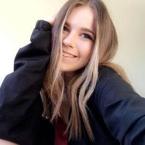 Meet your Posher, Abbie